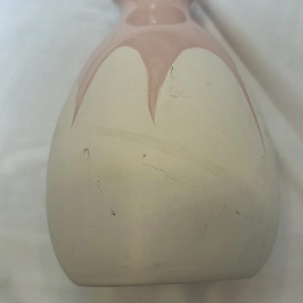 Isaac Mizrahi Loves , xo,Sienna White with Pink Drip Glaze Vase